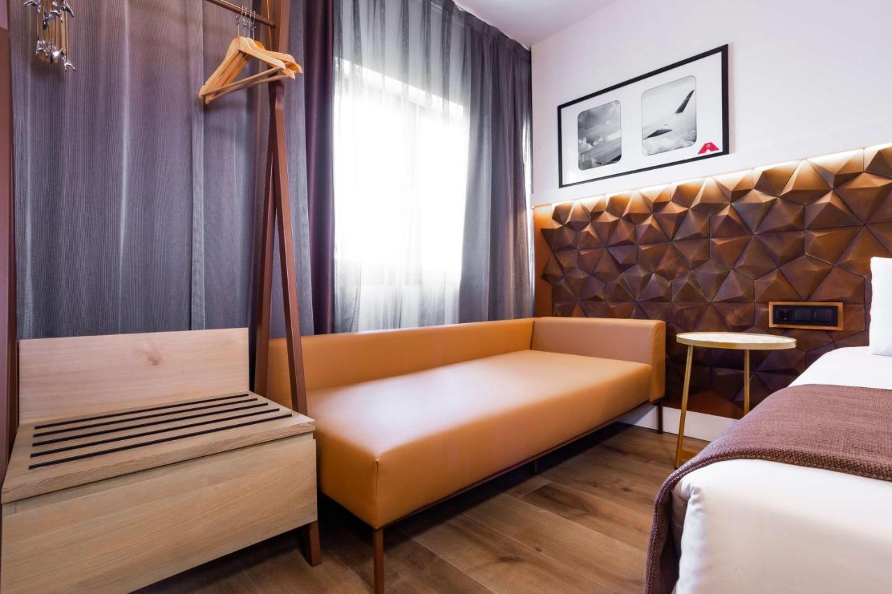 Best Western Plus Hotel Alfa Aeropuerto El Prat de Llobregat Exterior photo