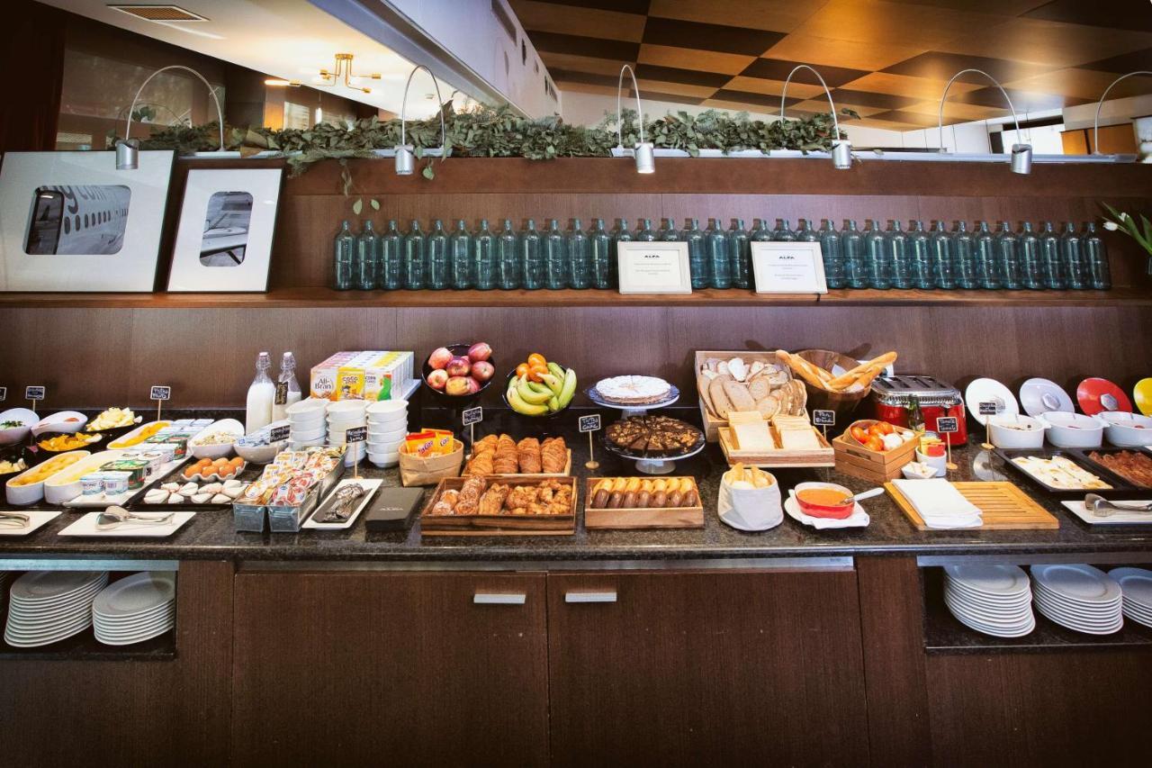 Best Western Plus Hotel Alfa Aeropuerto El Prat de Llobregat Exterior photo