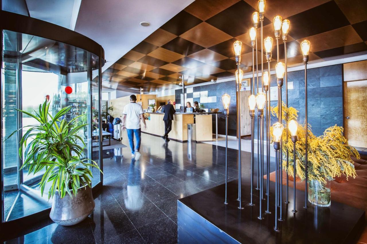 Best Western Plus Hotel Alfa Aeropuerto El Prat de Llobregat Exterior photo